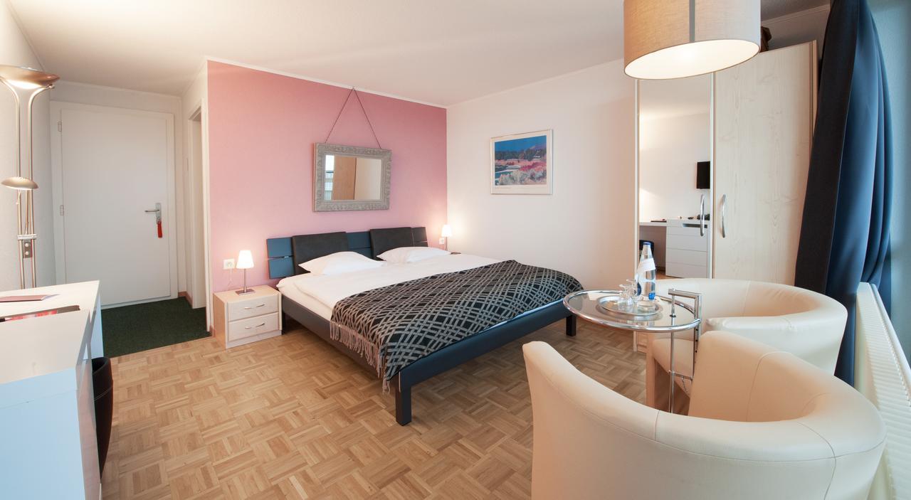 Le Mont-Vully - Hotel Restaurant Haut-Vully Екстериор снимка